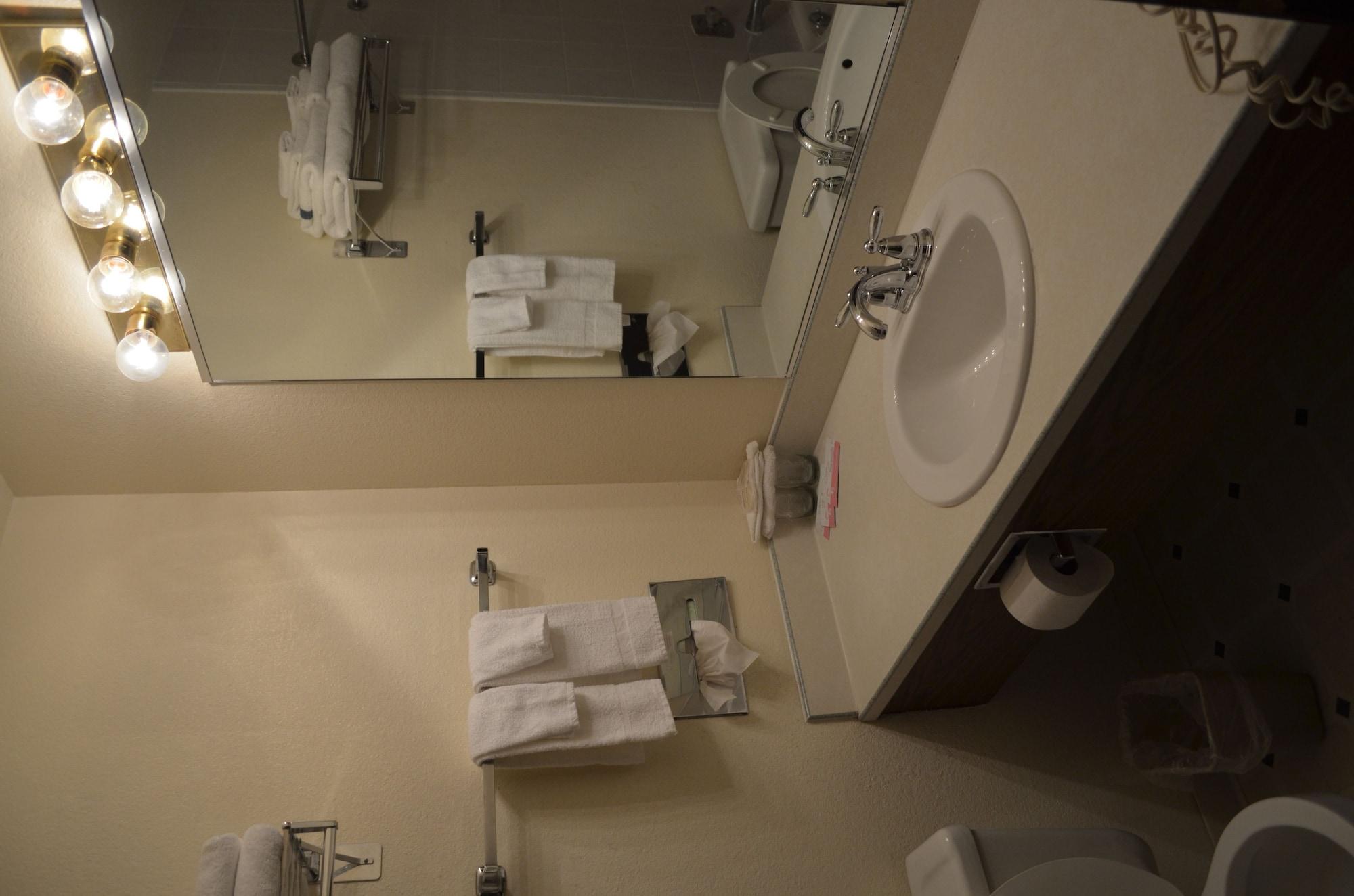 Nampa Inn & Suites מראה חיצוני תמונה